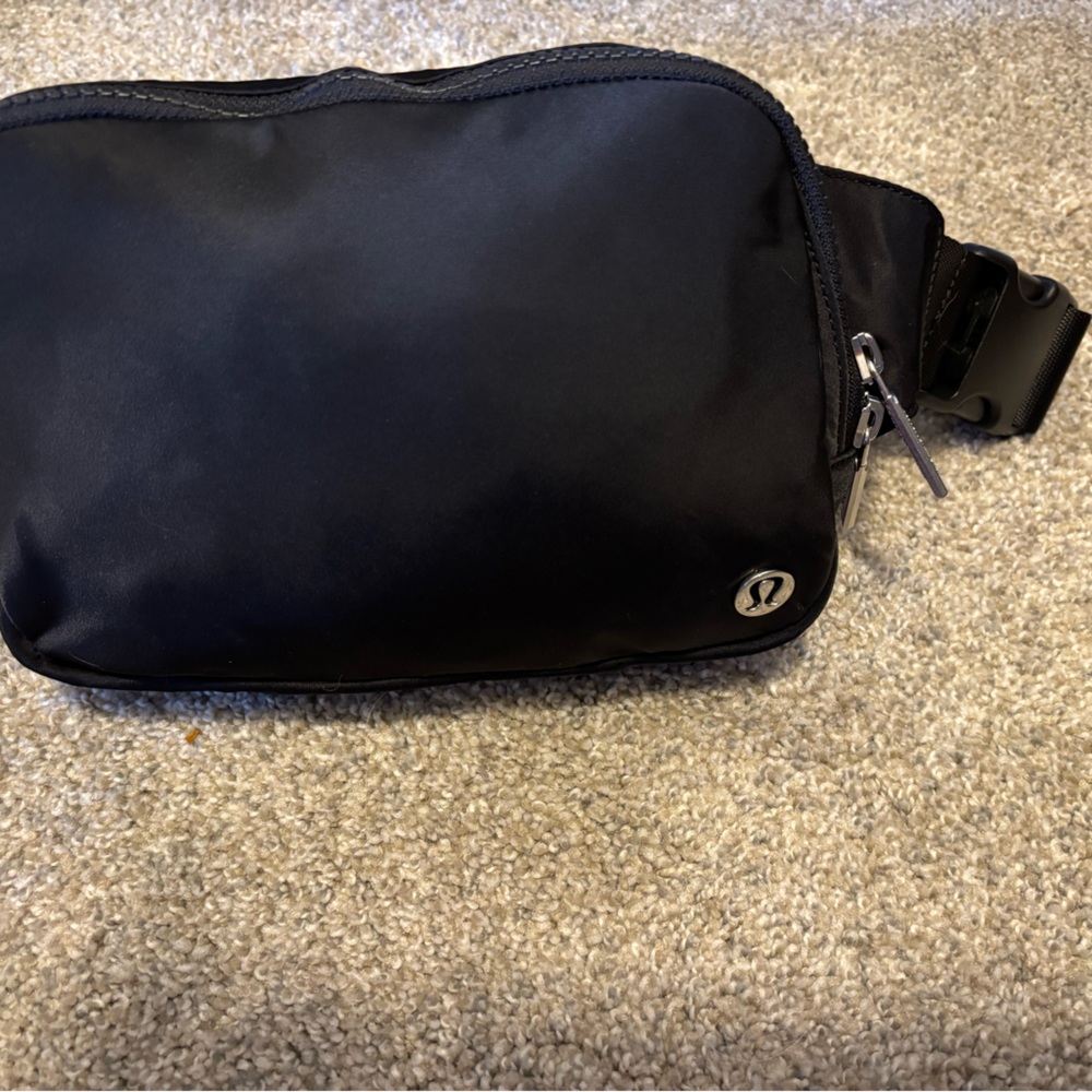 Lululemon Athletica Black Belt Bag
